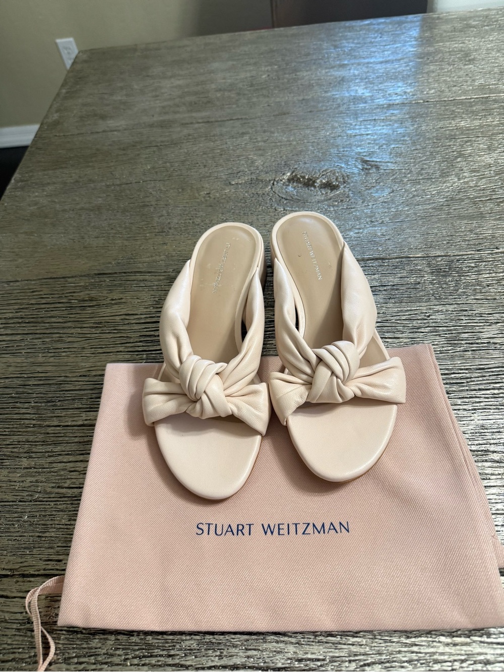 Stuart Weitzman Pale Pink Knotted Leather Slide  Never used size 8.5 MsRP$495